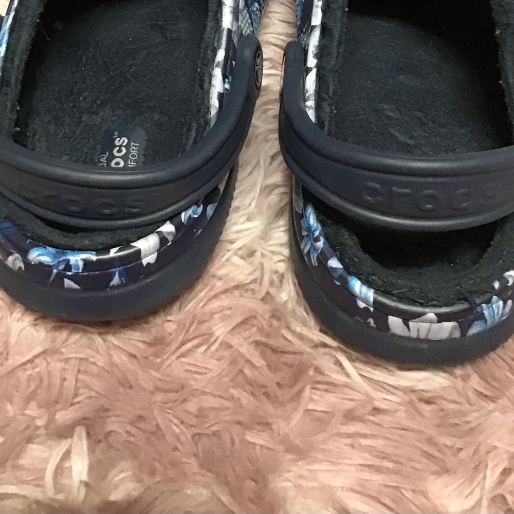 Crocs - Picture 3 of 6